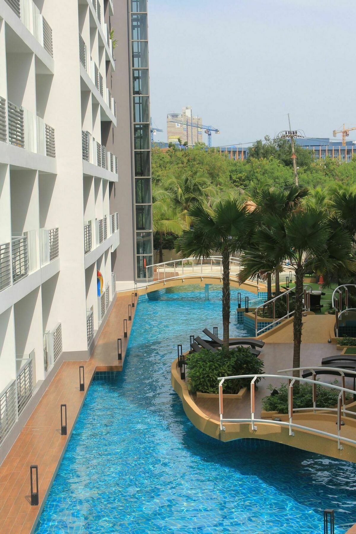 Laguna Beach Resort Джомтьен Экстерьер фото
