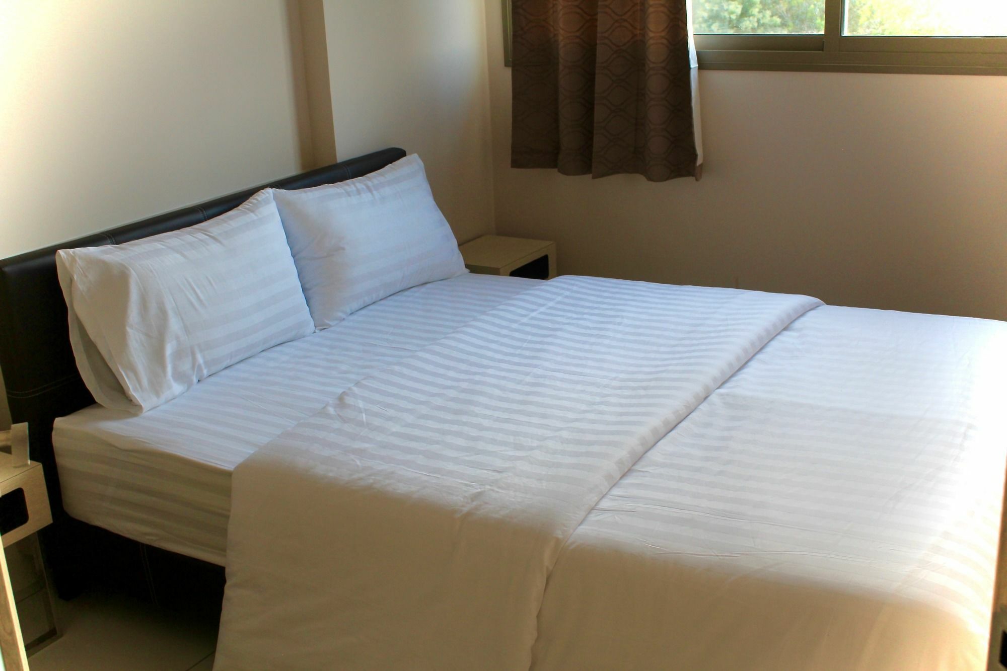 Laguna Beach Resort Джомтьен Экстерьер фото